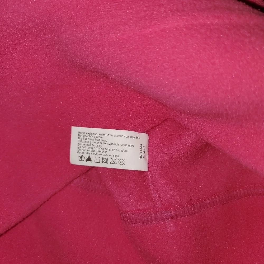 Isotoner Kids Fuchsia Fleece Beanie